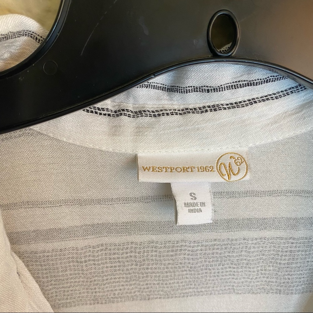 Striped Button Down Tank - Picture 6 of 8